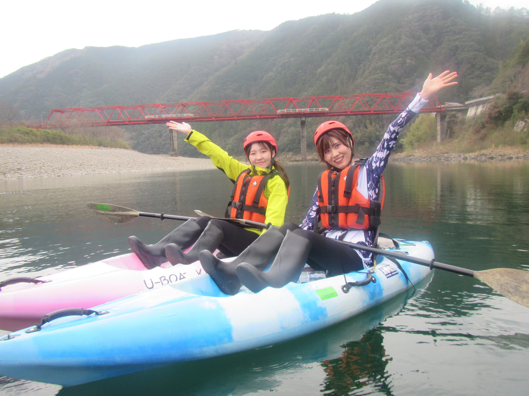 四万十川カヌー体験 ～ カヌーしまんとベース - 四万十川カヌー半日コース＆短時間コース